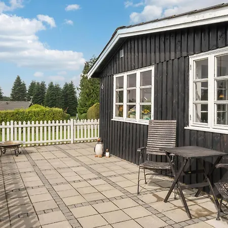 3 Bedroom Cozy In Hejls
